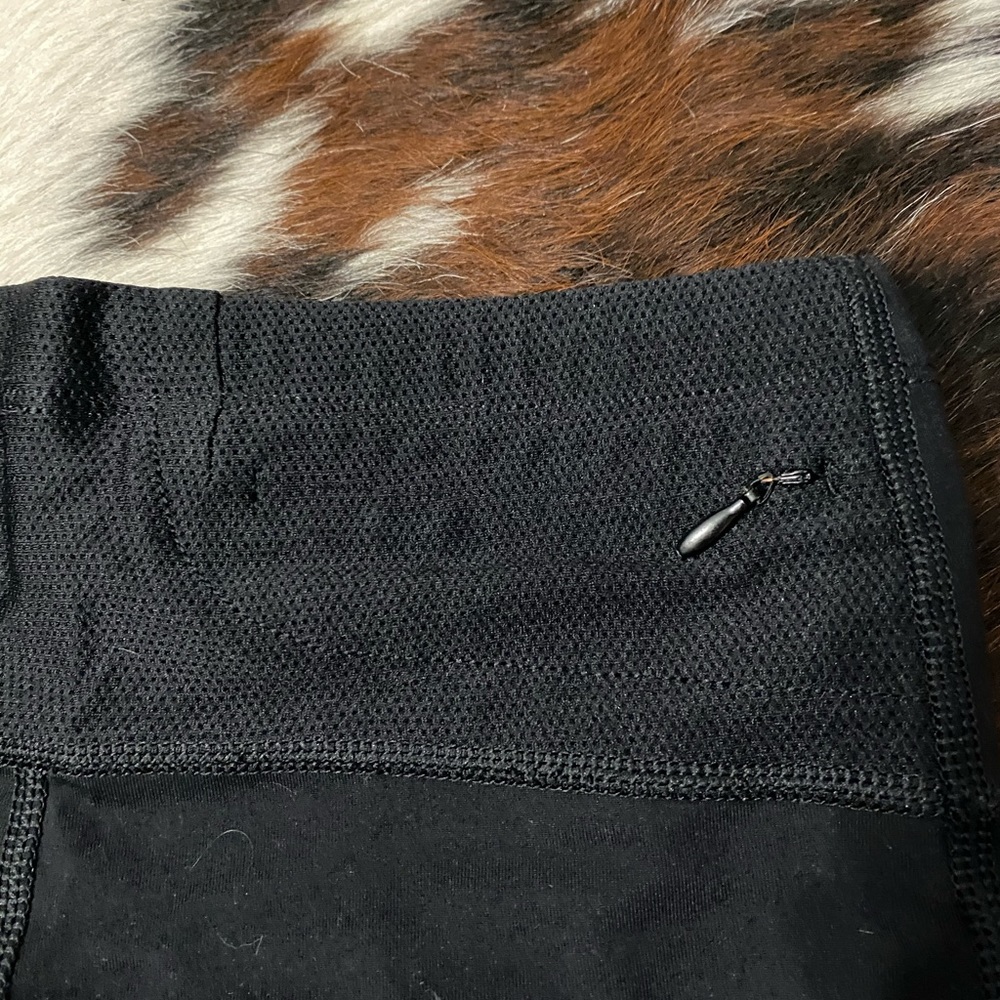 Lorna Jane Performance Capris - image 5